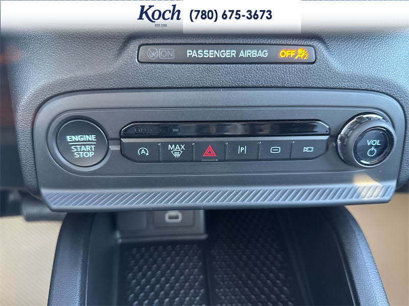 NEW 2026 Ford Bronco Sport Badlands - Oxford White Exterior / DARK SPACE GREY, LEATHER-TRIMMED FRONT SPORT CONTOUR BUCKET SEAT Interior - $50,430 - Stock #A26244 - VIN 3FMCR9DA7TRF11618 - Photo 24
