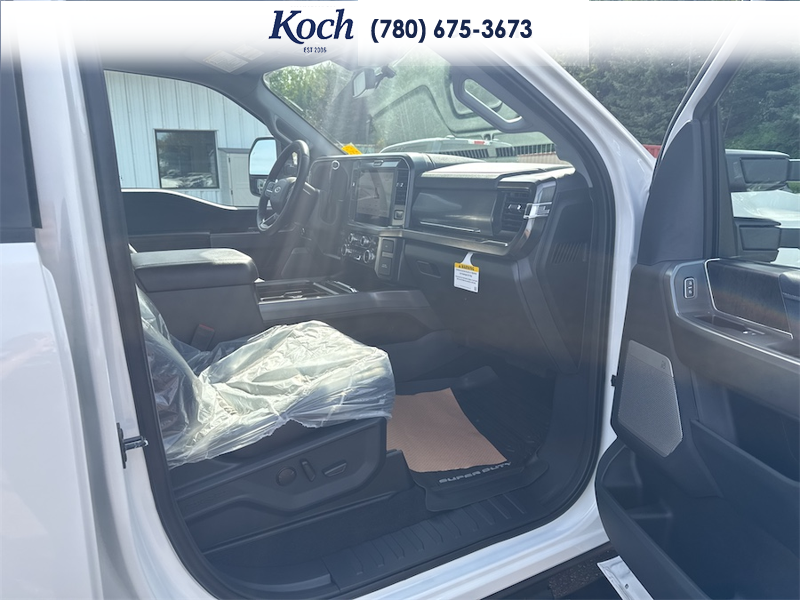 NEW 2026 Ford F-350 Super Duty Lariat - Star White Tri-Coat Exterior / BAJA, FRONT ACTIVEX TRIMMED 40/CONSOLE/40 SEATS Interior - $112,478 - Stock #A26239 - VIN 1FT8W3BT8TEF40116 - Photo 21