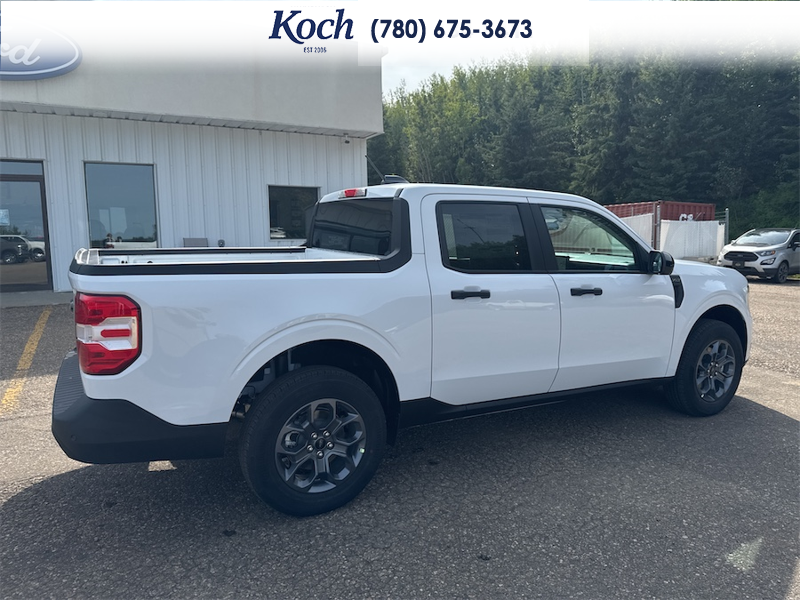 NEW 2026 Ford Maverick XLT - Oxford White Exterior / NAVY PIER/ASPEN GREY, UNIQUE CLOTH FRONT BUCKET SEATS Interior - $46,290 - Stock #A26236 - VIN 3FTTW8JA5TRB27011 - Photo 12