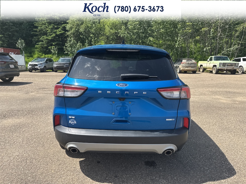 USED 2020 Ford Escape SE 4WD - Blue Exterior - $19,995 - Stock #AR616 - VIN 1FMCU9G68LUA38231 - Photo 10