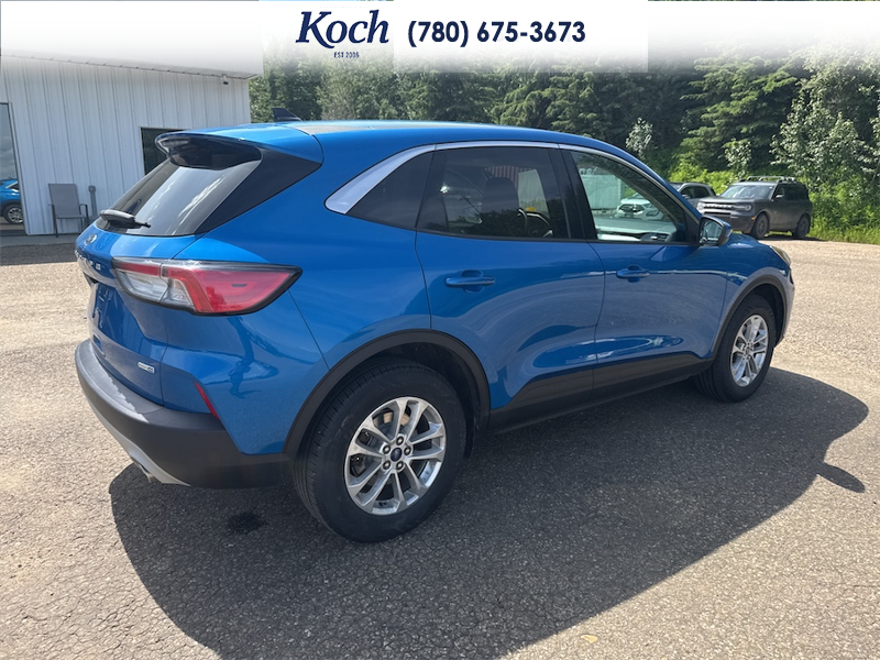 USED 2020 Ford Escape SE 4WD - Blue Exterior - $19,995 - Stock #AR616 - VIN 1FMCU9G68LUA38231 - Photo 11