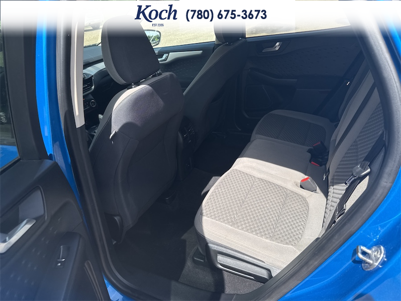 USED 2020 Ford Escape SE 4WD - Blue Exterior - $19,995 - Stock #AR616 - VIN 1FMCU9G68LUA38231 - Photo 18