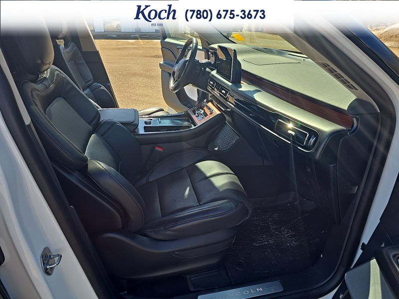 USED 2021 Lincoln Aviator Grand Touring - White Exterior - $59,995 - Stock #AR601 - VIN 5LMYJ8XY1MNL01629 - Photo 21