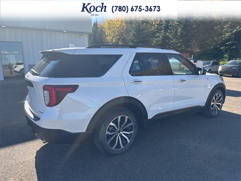 USED 2022 Ford Explorer ST-Line - Star White Tri-coat Metallic Exterior - $37,995 - Stock #A26150A - VIN 1FMSK8KH3NGB93212 - Photo 11