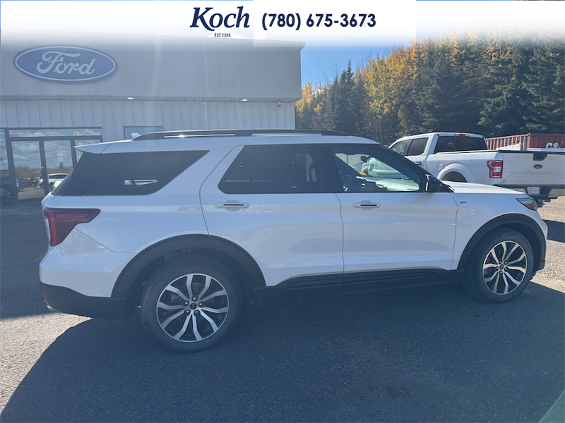 USED 2022 Ford Explorer ST-Line - Star White Tri-coat Metallic Exterior - $37,995 - Stock #A26150A - VIN 1FMSK8KH3NGB93212 - Photo 12