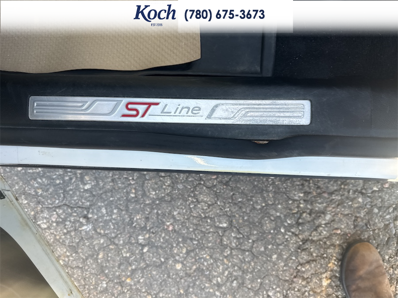 USED 2022 Ford Explorer ST-Line - Star White Tri-coat Metallic Exterior - $37,995 - Stock #A26150A - VIN 1FMSK8KH3NGB93212 - Photo 36