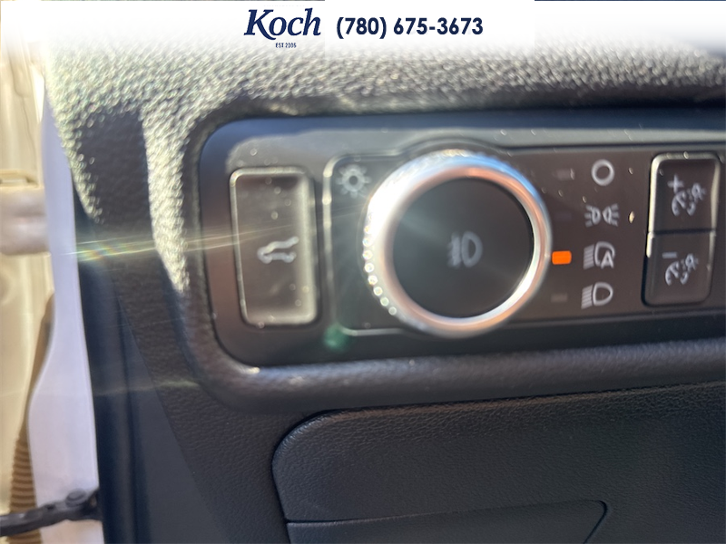 USED 2022 Ford Explorer ST-Line - Star White Tri-coat Metallic Exterior - $37,995 - Stock #A26150A - VIN 1FMSK8KH3NGB93212 - Photo 39