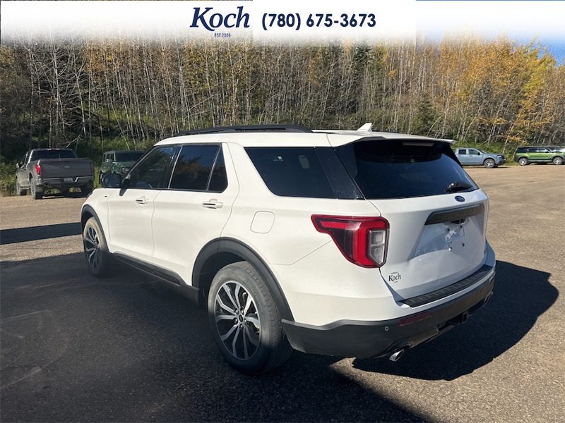 USED 2022 Ford Explorer ST-Line - Star White Tri-coat Metallic Exterior - $37,995 - Stock #A26150A - VIN 1FMSK8KH3NGB93212 - Photo 3