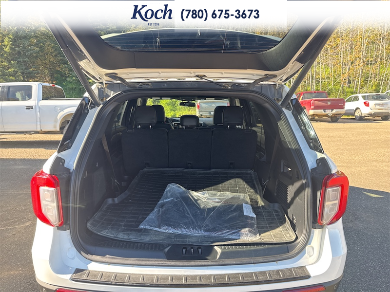 USED 2022 Ford Explorer ST-Line - Star White Tri-coat Metallic Exterior - $37,995 - Stock #A26150A - VIN 1FMSK8KH3NGB93212 - Photo 40
