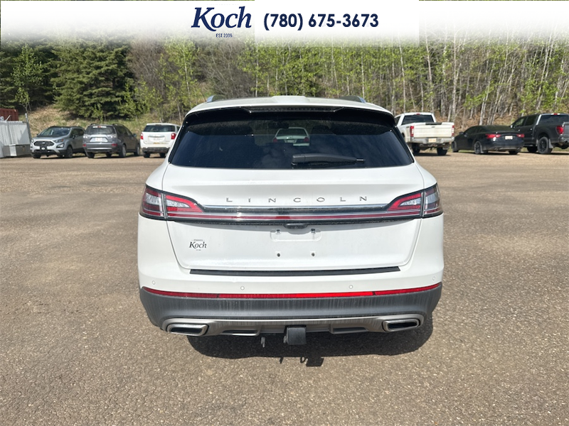 USED 2022 Lincoln Nautilus Reserve - Pristine White Metallic Tri-coat Exterior / EBONY PERFORATED LEATHER Interior - $41,995 - Stock #AR516 - VIN 2LMPJ8KP5NBL15659 - Photo 10