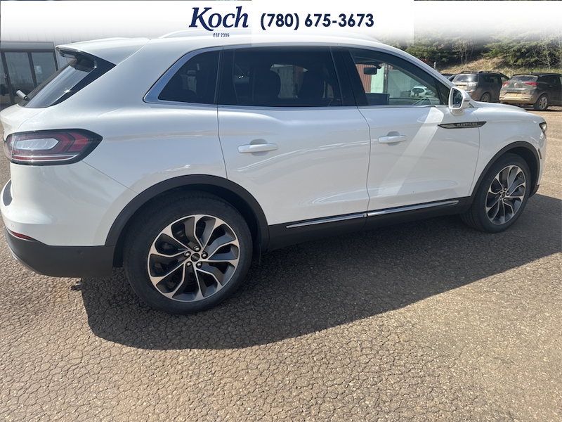 USED 2022 Lincoln Nautilus Reserve - White Exterior - $39,250 - Stock #AR543 - VIN 2LMPJ8K91NBL15269 - Photo 12