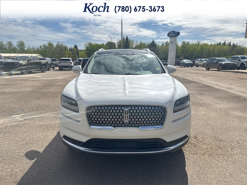 USED 2022 Lincoln Nautilus Reserve - Pristine White Metallic Tri-coat Exterior / EBONY PERFORATED LEATHER Interior - $41,995 - Stock #AR516 - VIN 2LMPJ8KP5NBL15659 - Photo 16