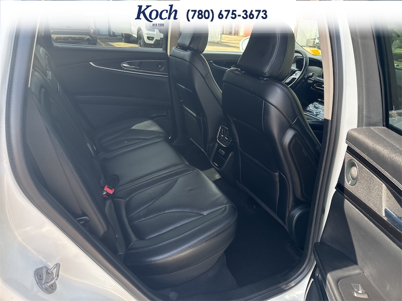 USED 2022 Lincoln Nautilus Reserve - White Exterior - $39,250 - Stock #AR543 - VIN 2LMPJ8K91NBL15269 - Photo 20