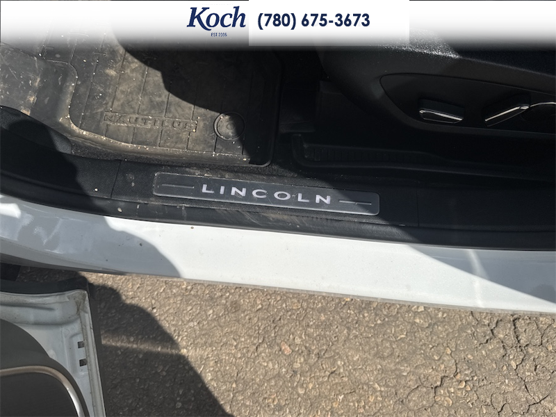 USED 2022 Lincoln Nautilus Reserve - Pristine White Metallic Tri-coat Exterior / EBONY PERFORATED LEATHER Interior - $41,995 - Stock #AR516 - VIN 2LMPJ8KP5NBL15659 - Photo 36