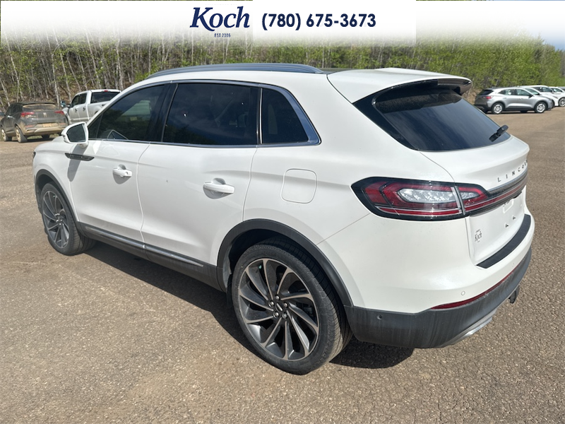 USED 2022 Lincoln Nautilus Reserve - Pristine White Metallic Tri-coat Exterior / EBONY PERFORATED LEATHER Interior - $41,995 - Stock #AR516 - VIN 2LMPJ8KP5NBL15659 - Photo 9