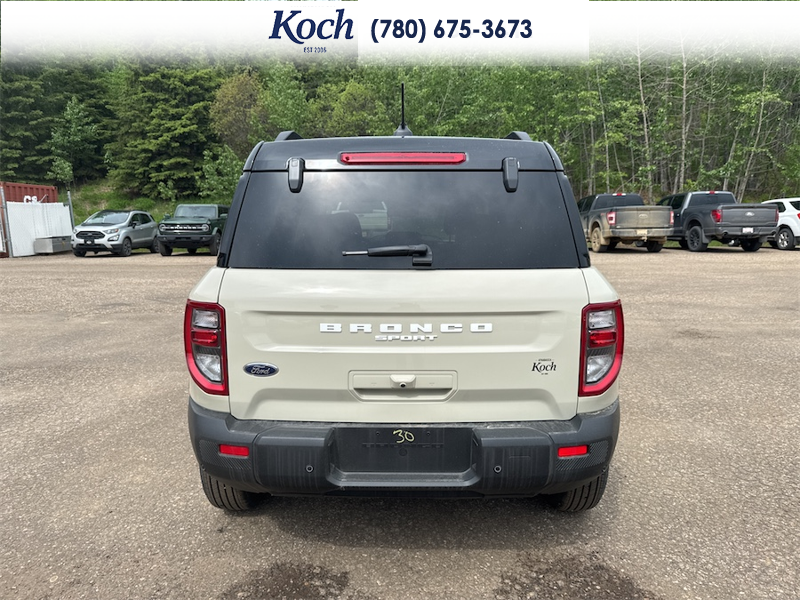 NEW 2025 Ford Bronco Sport Outer Banks - Desert Sand Exterior / EBONY ROAST Interior - $43,200 - Stock #A25284 - VIN 3FMCR9CN1SRF62521 - Photo 10