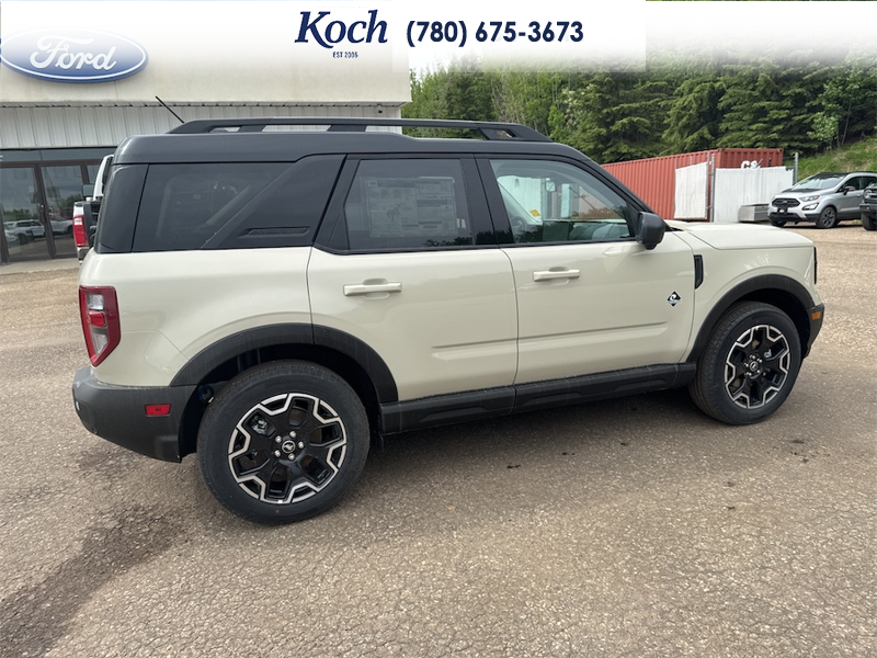 NEW 2025 Ford Bronco Sport Outer Banks - Desert Sand Exterior / EBONY ROAST Interior - $43,200 - Stock #A25284 - VIN 3FMCR9CN1SRF62521 - Photo 12