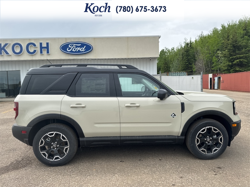 NEW 2025 Ford Bronco Sport Outer Banks - Desert Sand Exterior / EBONY ROAST Interior - $43,200 - Stock #A25284 - VIN 3FMCR9CN1SRF62521 - Photo 13