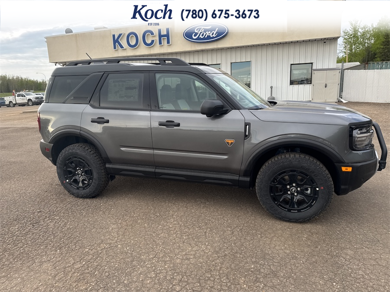 NEW 2025 Ford Bronco Sport Badlands - Carbonized Grey Metallic Exterior / DARK SPACE GREY LEATHER Interior - $54,615 - Stock #A25286 - VIN 3FMCR9DA8SRF75018 - Photo 14