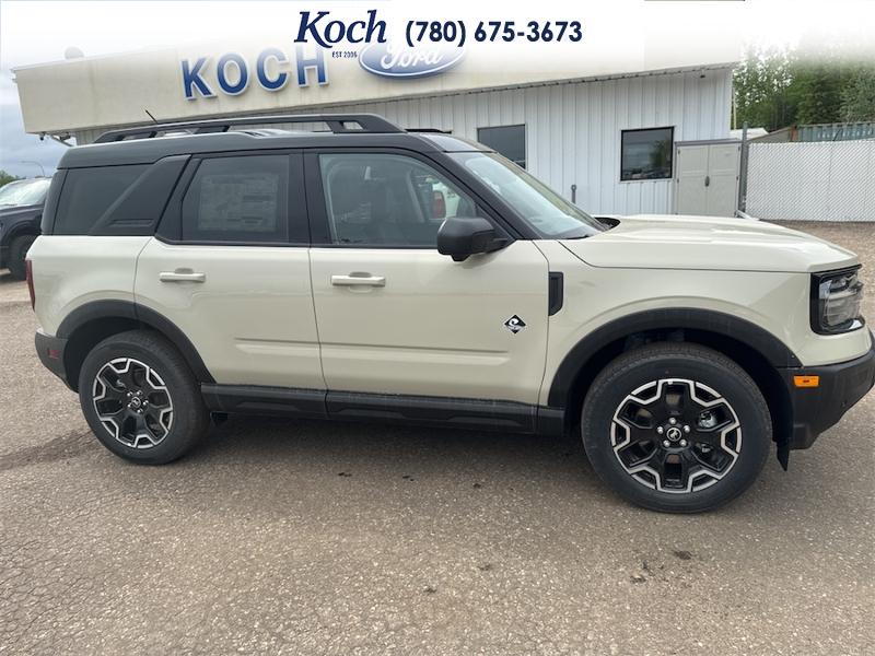 NEW 2025 Ford Bronco Sport Outer Banks - Desert Sand Exterior / EBONY ROAST Interior - $43,200 - Stock #A25284 - VIN 3FMCR9CN1SRF62521 - Photo 14