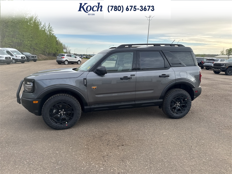 NEW 2025 Ford Bronco Sport Badlands - Carbonized Grey Metallic Exterior / DARK SPACE GREY LEATHER Interior - $54,615 - Stock #A25286 - VIN 3FMCR9DA8SRF75018 - Photo 6