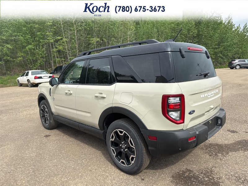 NEW 2025 Ford Bronco Sport Outer Banks - Desert Sand Exterior / EBONY ROAST Interior - $43,200 - Stock #A25284 - VIN 3FMCR9CN1SRF62521 - Photo 9