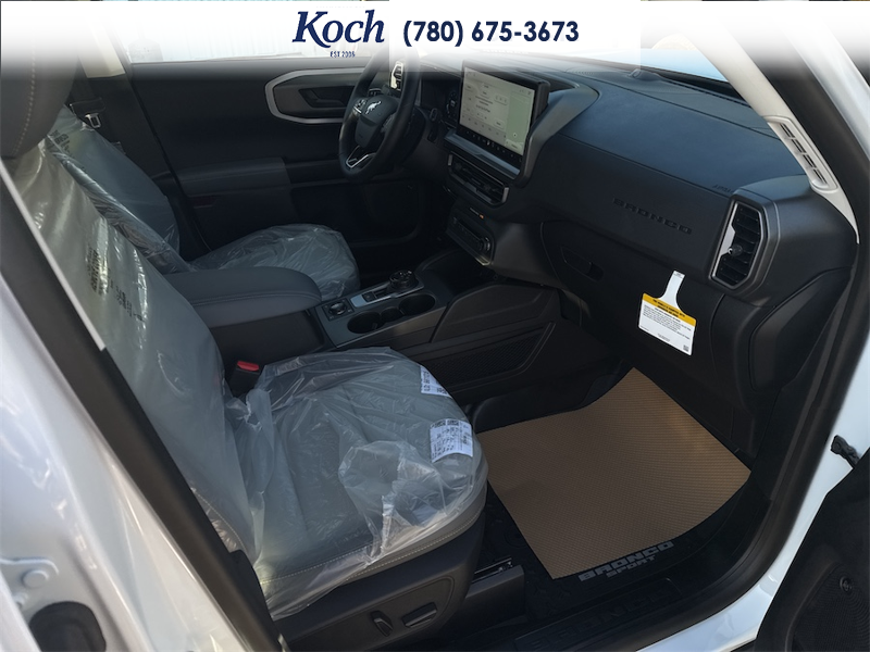 NEW 2026 Ford Bronco Sport Badlands - Oxford White Exterior / DARK SPACE GREY, LEATHER-TRIMMED FRONT SPORT CONTOUR BUCKET SEAT Interior - $50,430 - Stock #A26244 - VIN 3FMCR9DA7TRF11618 - Photo 21