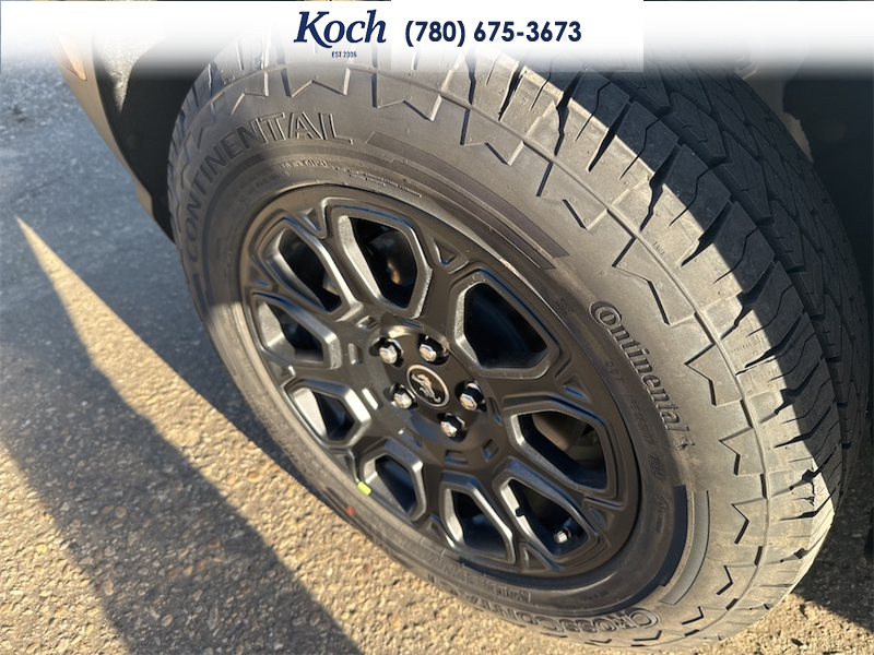 NEW 2026 Ford Bronco Sport Badlands - Oxford White Exterior / DARK SPACE GREY, LEATHER-TRIMMED FRONT SPORT CONTOUR BUCKET SEAT Interior - $50,430 - Stock #A26244 - VIN 3FMCR9DA7TRF11618 - Photo 36