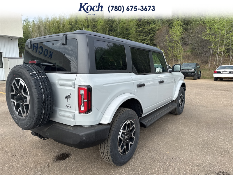 NEW 2026 Ford Bronco Outer Banks - Avalanche Exterior / BLACK ONYX LEATHER TRIM/VINYL Interior - $72,340 - Stock #A26078 - VIN 1FMDE8BH6TLA58407 - Photo 11
