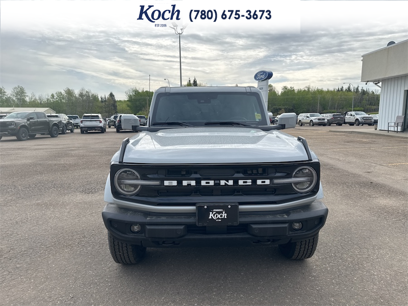 NEW 2026 Ford Bronco Outer Banks - Avalanche Exterior / BLACK ONYX LEATHER TRIM/VINYL Interior - $72,340 - Stock #A26078 - VIN 1FMDE8BH6TLA58407 - Photo 16