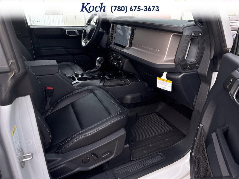 NEW 2026 Ford Bronco Outer Banks - Avalanche Exterior / BLACK ONYX LEATHER TRIM/VINYL Interior - $72,340 - Stock #A26078 - VIN 1FMDE8BH6TLA58407 - Photo 21