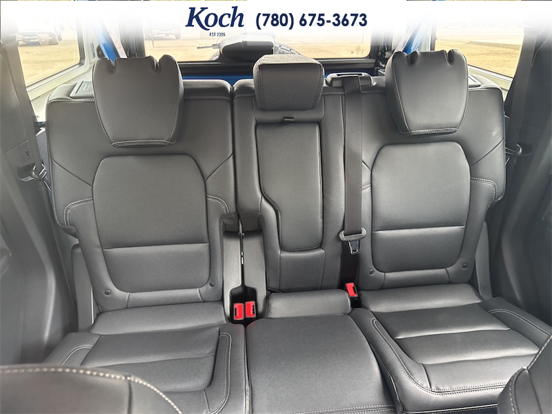 NEW 2026 Ford Bronco Big Bend - Velocity Blue Metallic Exterior / CARMELO PLATINUM LEATHER BUCKET Interior - $65,665 - Stock #A26120 - VIN 1FMDE7BH5TLA61924 - Photo 22