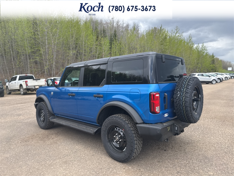 NEW 2026 Ford Bronco Big Bend - Velocity Blue Metallic Exterior / CARMELO PLATINUM LEATHER BUCKET Interior - $58,736 - Stock #A26120 - VIN 1FMDE7BH5TLA61924 - Photo 3