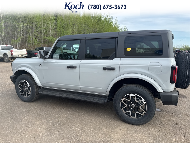 NEW 2026 Ford Bronco Outer Banks - Avalanche Exterior / BLACK ONYX LEATHER TRIM/VINYL Interior - $72,340 - Stock #A26078 - VIN 1FMDE8BH6TLA58407 - Photo 8