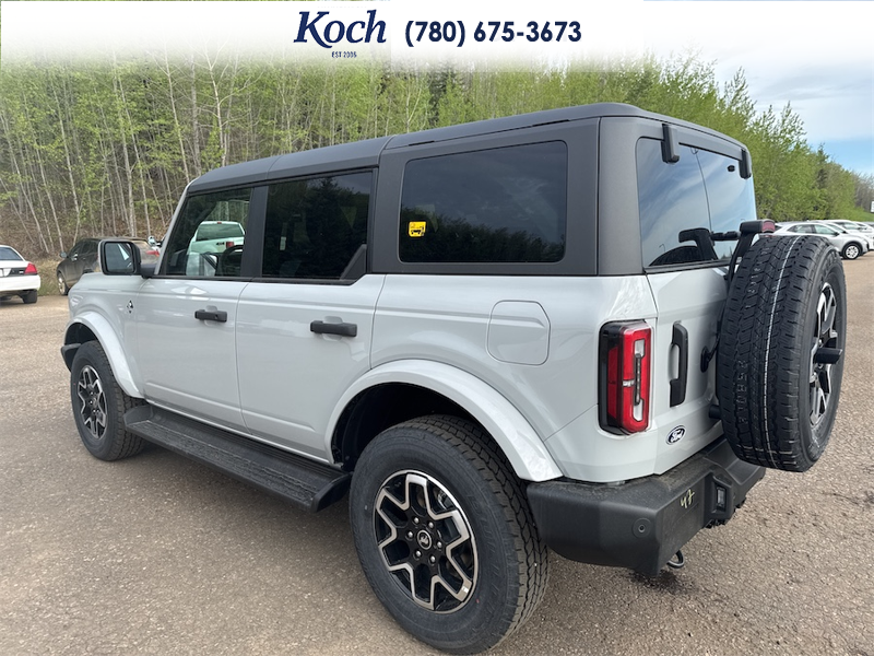 NEW 2026 Ford Bronco Outer Banks - Avalanche Exterior / BLACK ONYX LEATHER TRIM/VINYL Interior - $72,340 - Stock #A26078 - VIN 1FMDE8BH6TLA58407 - Photo 9