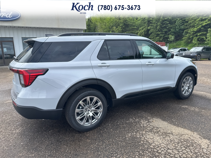 NEW 2026 Ford Explorer Active - Crystal White Tricoat Exterior / DARK SPACE GREY ACTIVEX Interior - $54,237 - Stock #A26191 - VIN 1FMUK8DH1TGB87329 - Photo 12