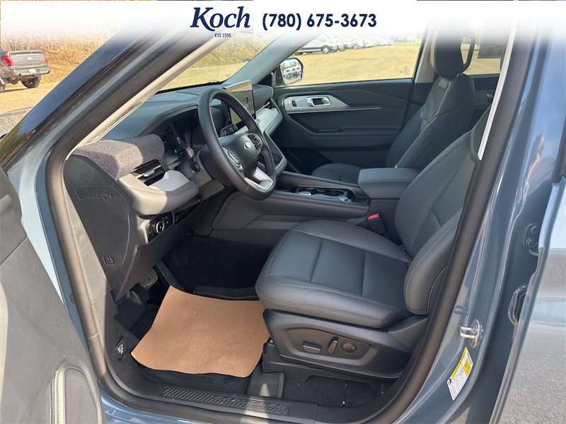NEW 2026 Ford Explorer Active - Vapor Blue Exterior / DARK SPACE GREY ACTIVEX Interior - $60,730 - Stock #A26198 - VIN 1FMUK8DH3TGB58110 - Photo 17
