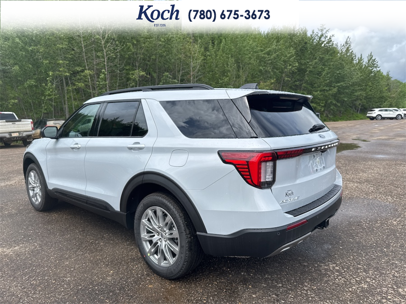 NEW 2026 Ford Explorer Active - Crystal White Tricoat Exterior / DARK SPACE GREY ACTIVEX Interior - $54,237 - Stock #A26191 - VIN 1FMUK8DH1TGB87329 - Photo 3