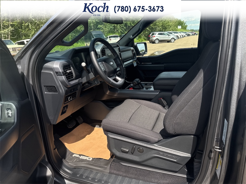 NEW 2026 Ford F-150 XLT - Carbonized Grey Metallic Exterior / BLACK, UNIQUE SPORT CLOTH 40/CONSOLE/40 FRONT-SEATS Interior - $72,098 - Stock #A26218 - VIN 1FTFW3L88TKE41539 - Photo 17
