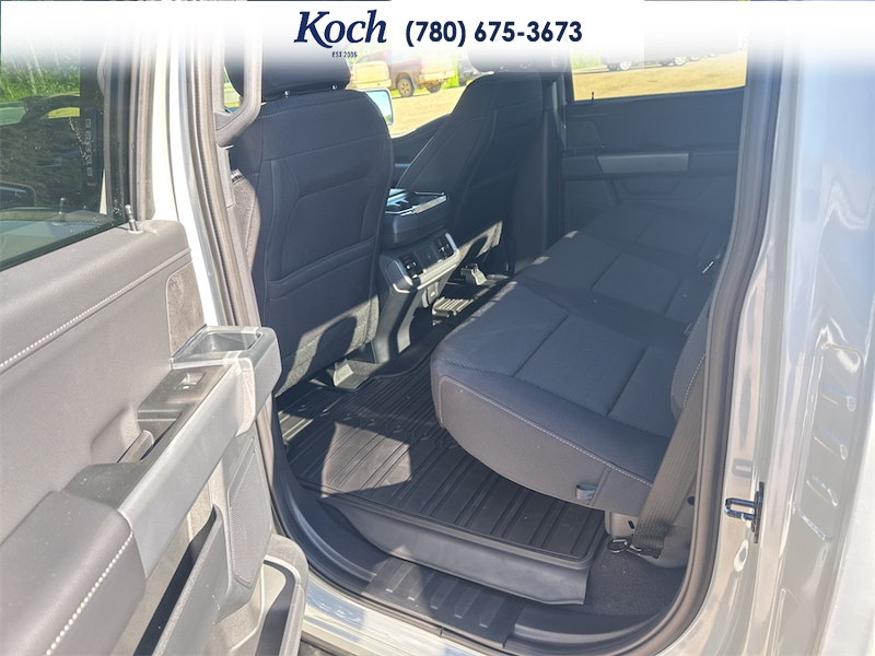 NEW 2026 Ford F-150 XLT - Avalanche Exterior / BLACK, UNIQUE SPORT CLOTH 40/CONSOLE/40 FRONT-SEATS Interior - $78,460 - Stock #A26208 - VIN 1FTFW3L85TKE40946 - Photo 18