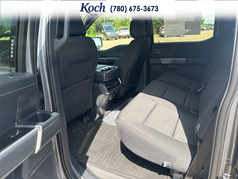 NEW 2026 Ford F-150 XLT - Carbonized Grey Metallic Exterior / BLACK, UNIQUE SPORT CLOTH 40/CONSOLE/40 FRONT-SEATS Interior - $72,098 - Stock #A26218 - VIN 1FTFW3L88TKE41539 - Photo 18