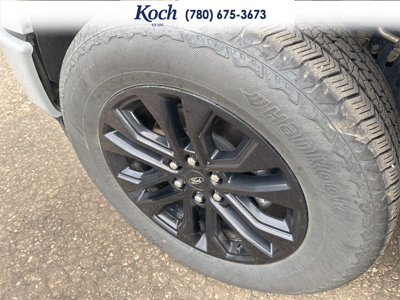 USED 2026 Ford F-150 LARIAT - Avalanche Grey Exterior - $79,995 - Stock #A26213A - VIN 1FTFW5LD5TFA21092 - Photo 19