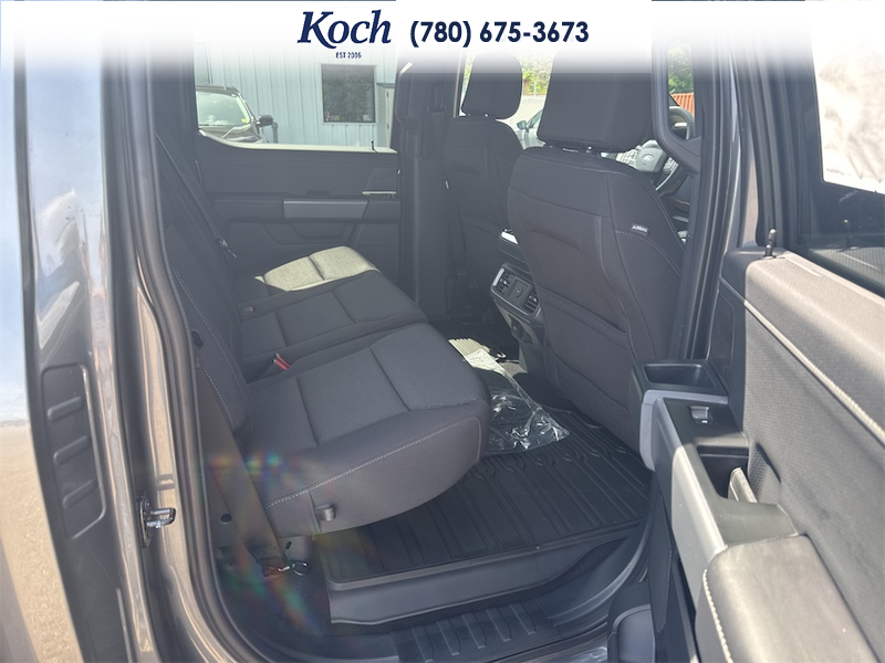 NEW 2026 Ford F-150 XLT - Carbonized Grey Metallic Exterior / BLACK, UNIQUE SPORT CLOTH 40/CONSOLE/40 FRONT-SEATS Interior - $72,098 - Stock #A26218 - VIN 1FTFW3L88TKE41539 - Photo 20
