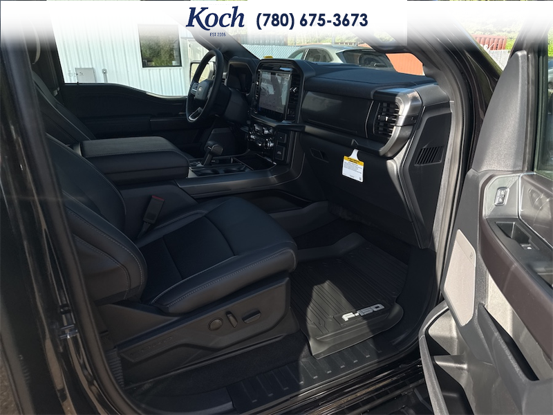 NEW 2026 Ford F-150 LARIAT - Agate Black Metallic Exterior / BLACK, ACTIVEX TRIMMED 40/CONSOLE/40 FRONT SEATS (B) Interior - $84,235 - Stock #A26216 - VIN 1FTFW5L82TKE41189 - Photo 21