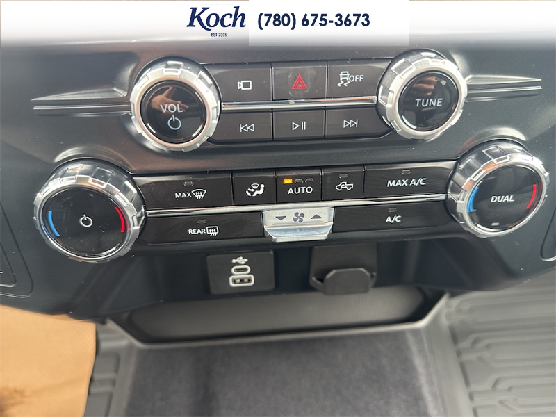 NEW 2026 Ford F-150 XLT - Iconic Silver Metallic Exterior / DARK SLATE CLOTH Interior - $67,740 - Stock #A26185 - VIN 1FTFW3L82TKD81810 - Photo 23