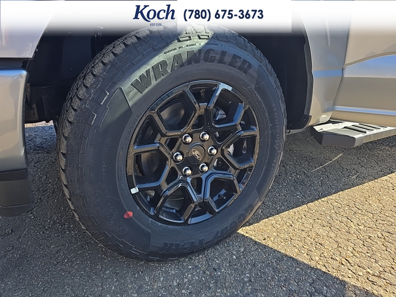NEW 2026 Ford F-150 XLT - Iconic Silver Metallic Exterior / BLACK, UNIQUE SPORT CLOTH 40/CONSOLE/40 FRONT-SEATS Interior - $69,931 - Stock #A26081 - VIN 1FTFW3L8XTKD29213 - Photo 36