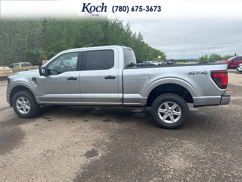NEW 2026 Ford F-150 XLT - Iconic Silver Metallic Exterior / DARK SLATE CLOTH Interior - $67,740 - Stock #A26185 - VIN 1FTFW3L82TKD81810 - Photo 8