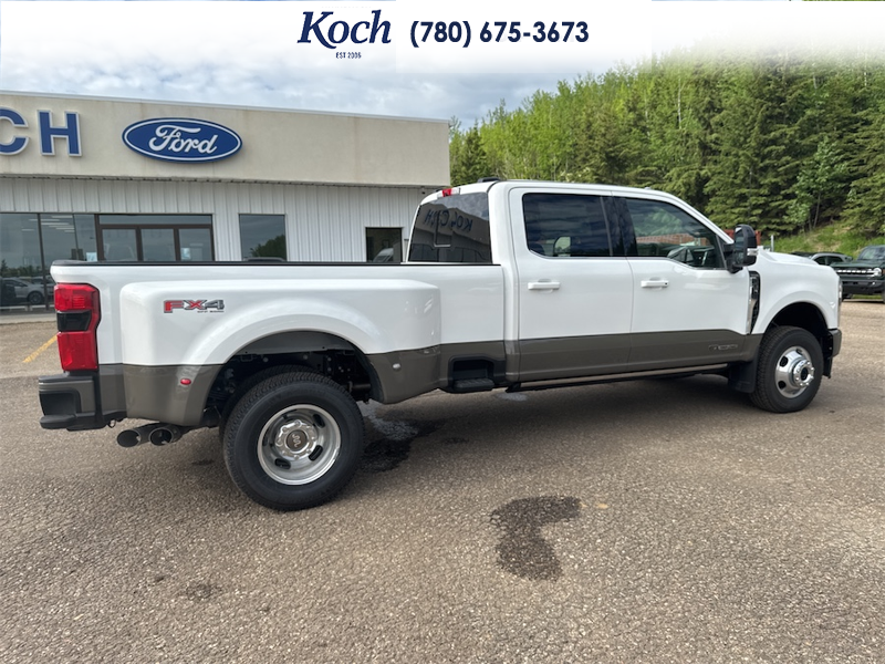 NEW 2026 Ford F-350 Super Duty King Ranch - Star White Tri-coat Metallic Exterior / JAVA LEATHER Interior - $124,339 - Stock #A26200 - VIN 1FT8W3DTXTEE46591 - Photo 12