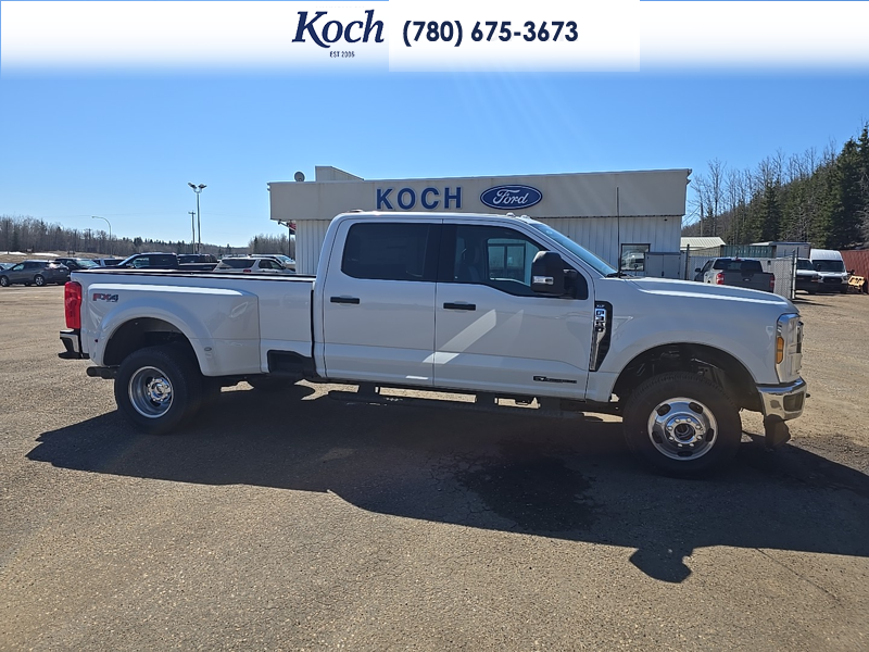 NEW 2026 Ford F-350 Super Duty XLT - Oxford White Exterior / MEDIUM DARK SLATE CLOTH Interior - $96,610 - Stock #A26124 - VIN 1FT8W3DT0TED88927 - Photo 14