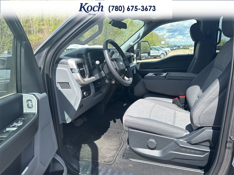 NEW 2026 Ford F-350 Super Duty XL - Carbonized Grey Metallic Exterior / MEDIUM DARK SLATE CLOTH Interior - $93,974 - Stock #A26131 - VIN 1FT8W3BT4TED60504 - Photo 17